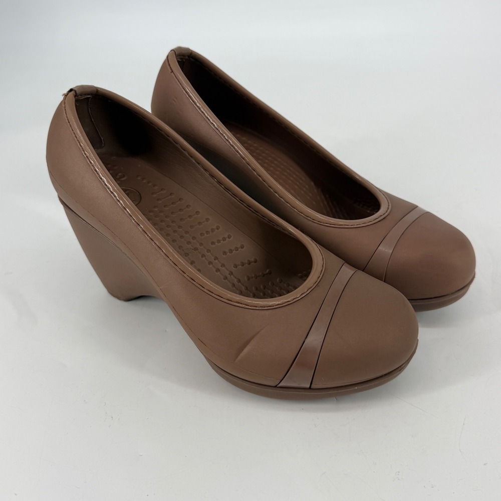 Crocs Women 8 Brown Wedge Heels Rubber Slip On Shoes Round Toe Comfort